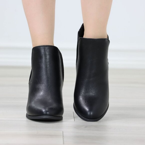 Black Faux Leather Heeled Ankle Booties Elastic Side Panels Stacked Block Heel - Picture 9 of 12